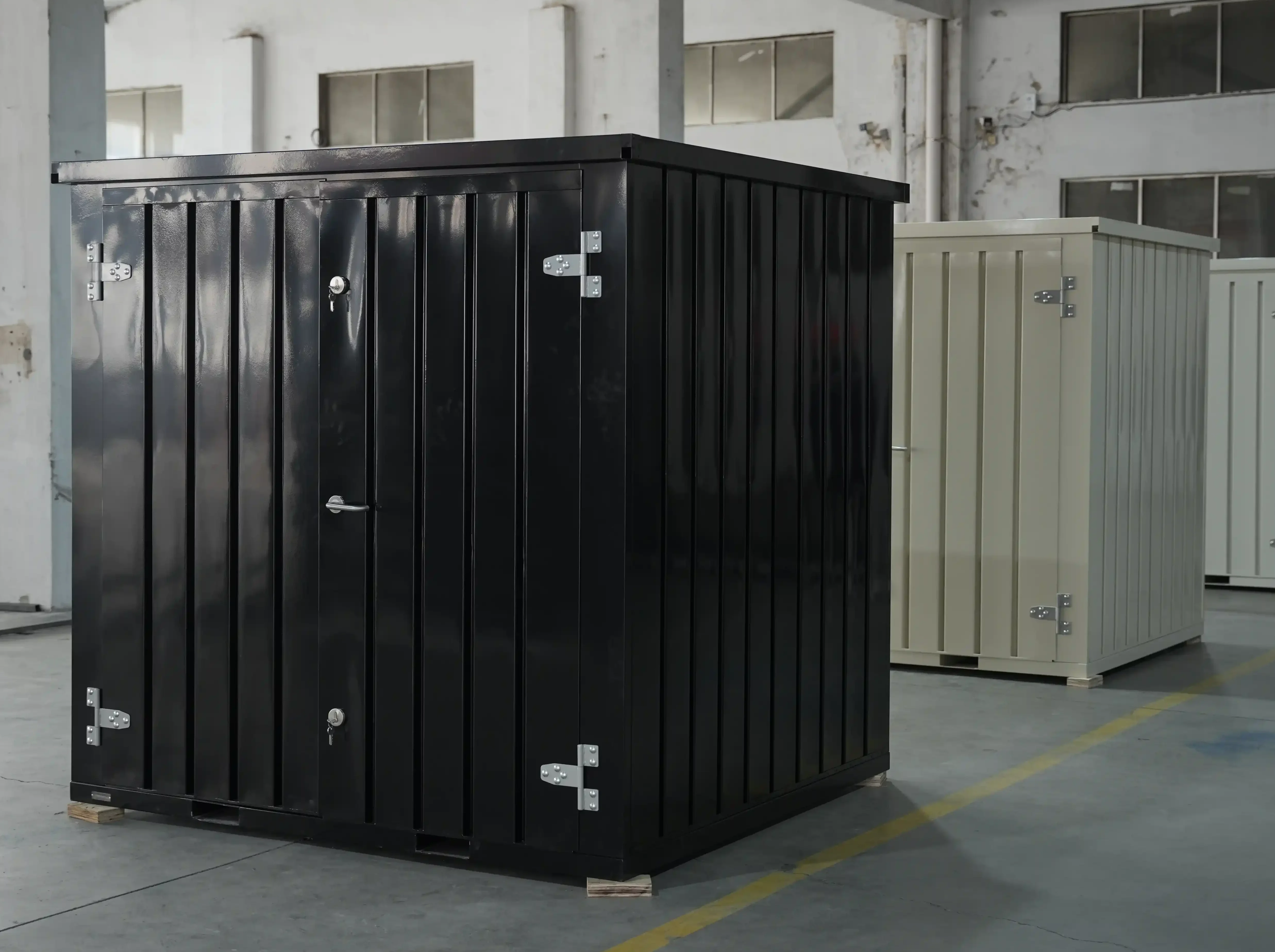 Standardized flat pack mobile storage units for commercial use