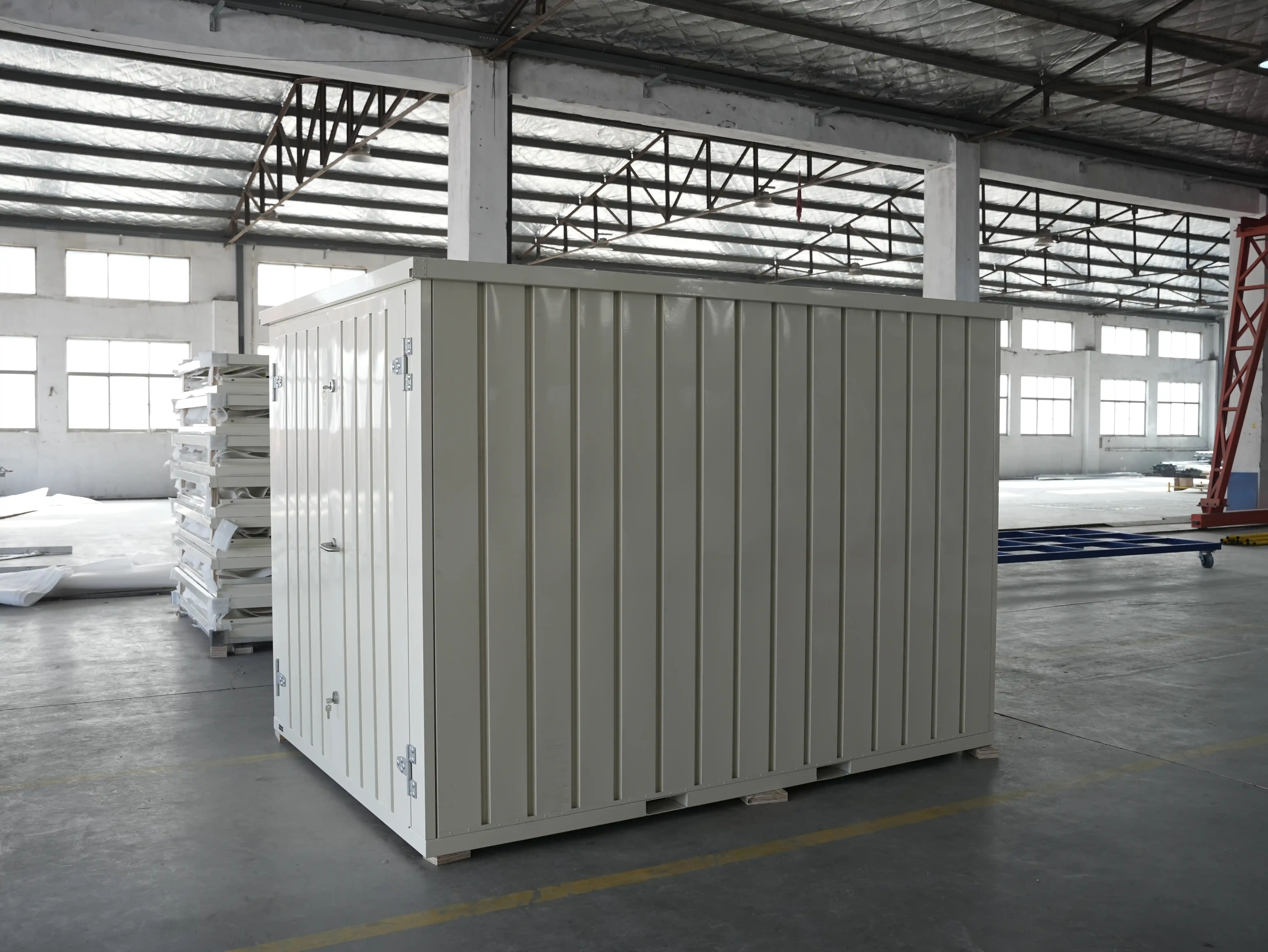 Flat pack storage container positioned for commercial use in Oklahoma City